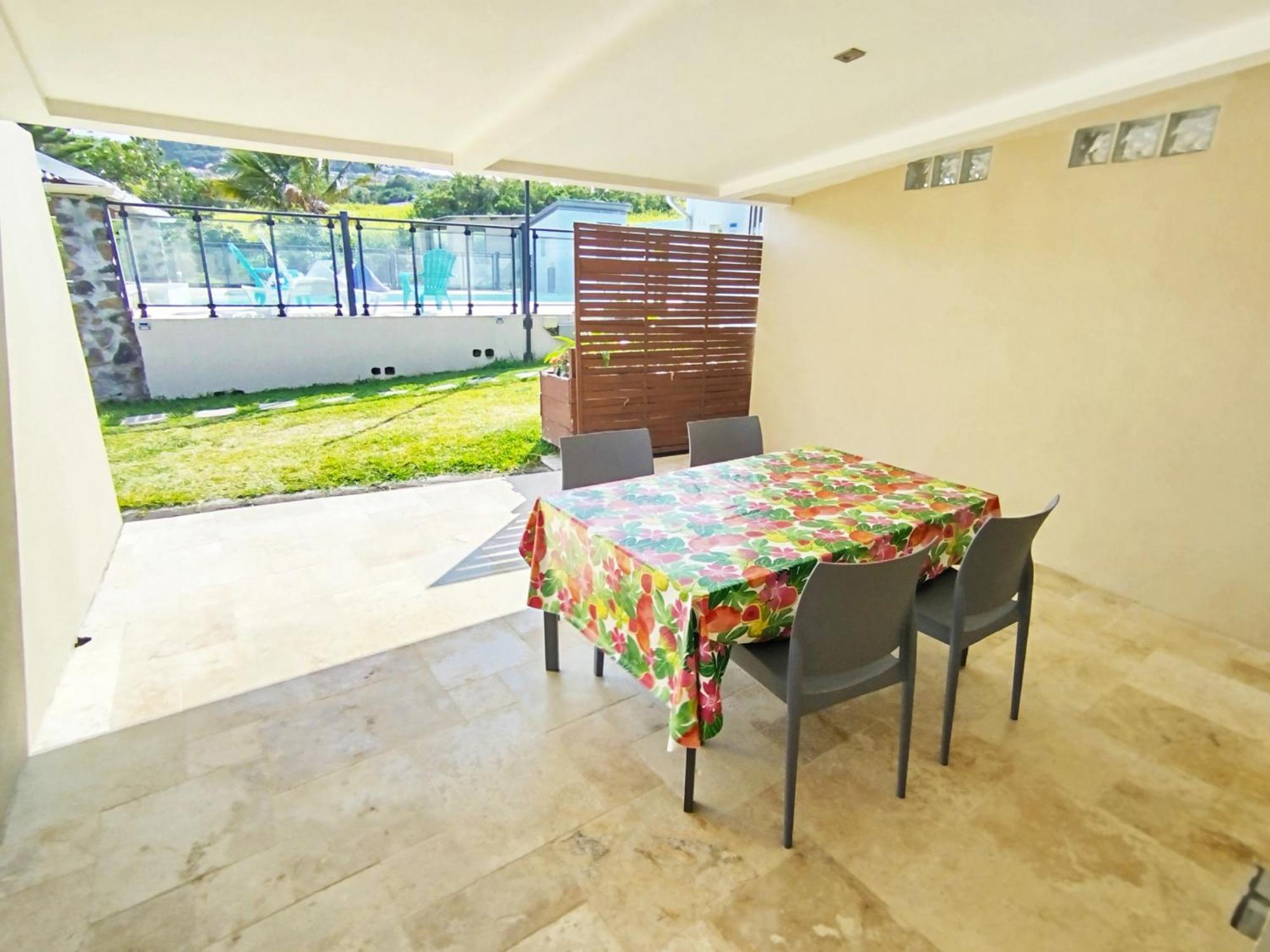 L'Hibiscus De Plaiz'Anse Apartment เปอตี อีเลอ ภายนอก รูปภาพ